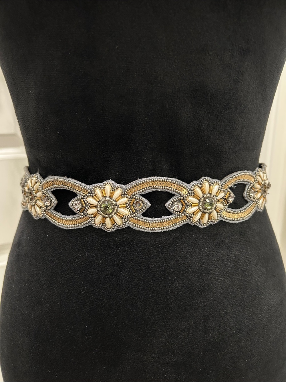 Embellished Floral Beaded Belt - Gold & Silver OS